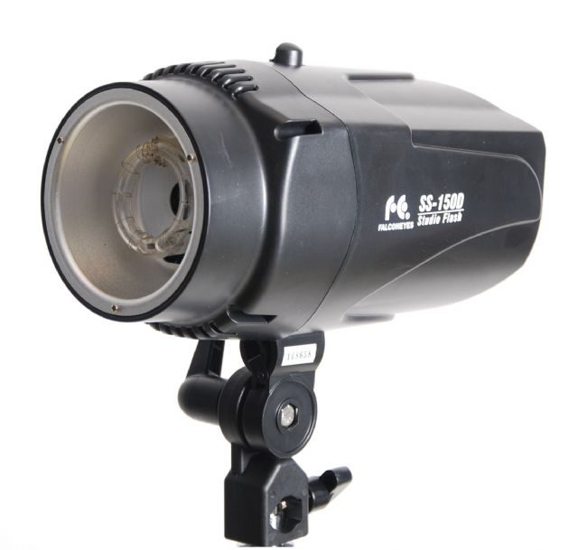 Falcon Eyes Studioblixt SS-150D