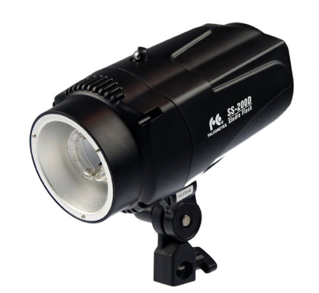 Falcon Eyes Studioblixt SS-200D