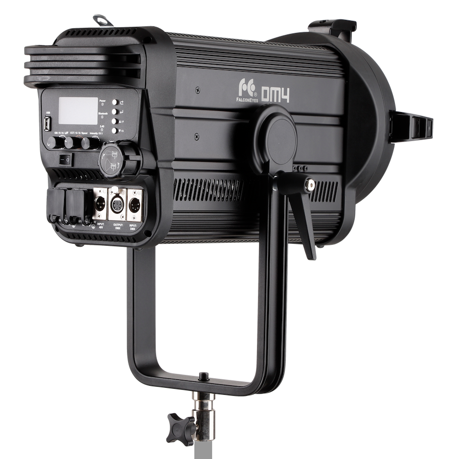 Falcon Eyes RGB LED Fresnel Kohdevalo Himmennettävä DM4 400W — 3
